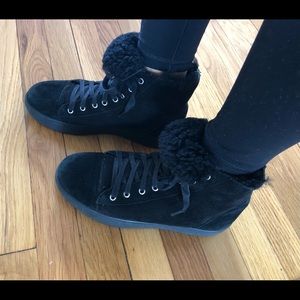 J/slide Fur Sneakers